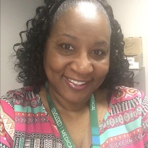 Meet your Posher, Dana